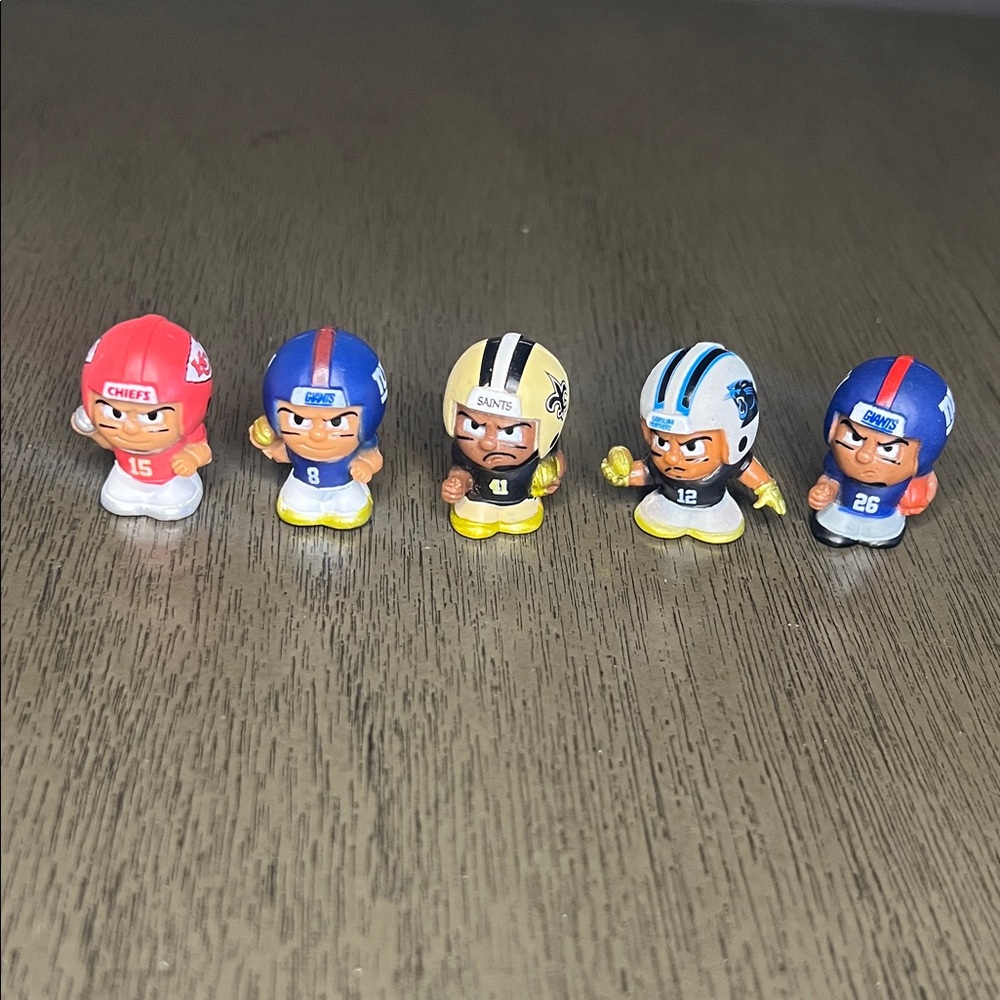 Lot of 50 | NFL TeenyMates Figures - Picture 10 of 12